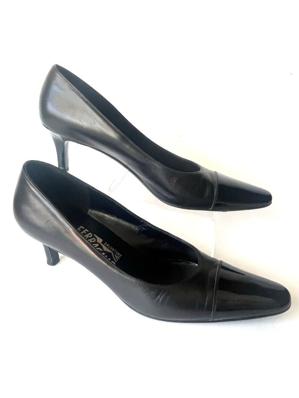 Salvatore Ferragamo Womens 7.5 AA Black Leather Patent Cap Toe Pumps Italy
